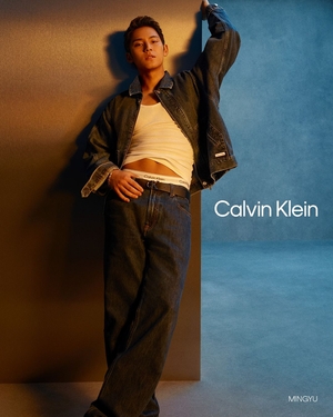 【フォト】SEVENTEENミンギュ　強烈デニムonデニム×腹筋クッキリ