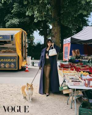 【フォト】コン・ヒョジン　ベルギーでも輝くファッショニスタ…あふれるオーラ