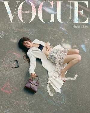 【フォト】コン・ヒョジン　ベルギーでも輝くファッショニスタ…あふれるオーラ