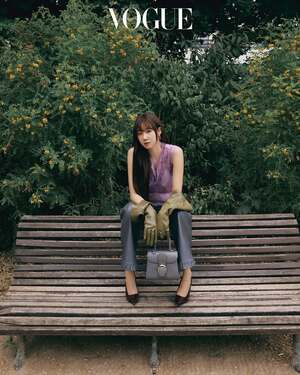 【フォト】コン・ヒョジン　ベルギーでも輝くファッショニスタ…あふれるオーラ