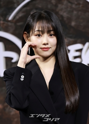 【フォト】黒コーデのイ・ジュビン＆カン・ミナ