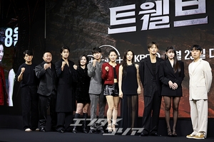 【フォト】マ・ドンソク＆パク・ヒョンシクら、『TWELVE　トゥエルブ』のキャストたち