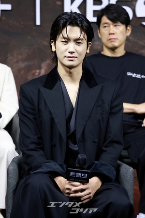 【フォト】マ・ドンソク＆パク・ヒョンシクら、『TWELVE　トゥエルブ』のキャストたち