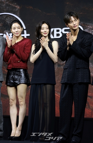 【フォト】マ・ドンソク＆パク・ヒョンシクら、『TWELVE　トゥエルブ』のキャストたち