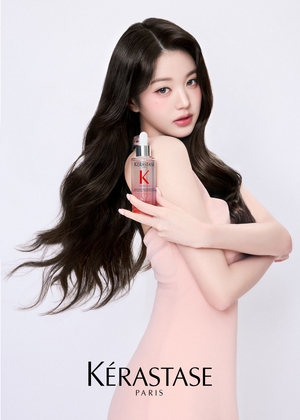 【フォト】誘惑的なウエーブヘアのIVEウォニョン、魔法のような美しさ