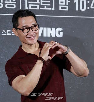 【フォト】『バタフライ』の製作も手掛けた主演のダニエル・デイ・キム