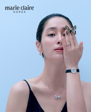 【フォト】イ・ミンジョン、ジュエリーグラビアで上品な姿披露…際立つ肩のライン