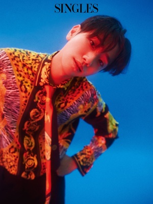 【フォト】長身のナム・ユンス、グラビアで感性的なオーラ放つ