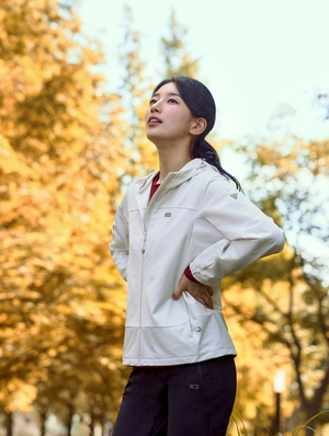 【フォト】スジ、ロマンチックな秋の完成…映画のような雰囲気