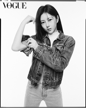 【フォト】AtHeart、デビュー後初グラビアでユニークなビジュアル披露