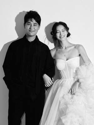 【フォト】イム・チャンジョン＆ソ・ハヤン、今でも新婚のような雰囲気…結婚8周年リマインドフォト撮影