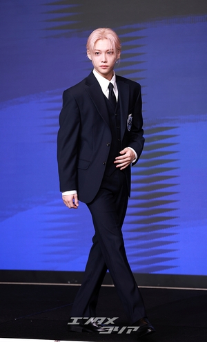 【フォト】Stray Kidsフィリックス、セクシーな猫耳