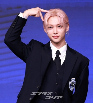 【フォト】Stray Kidsフィリックス、セクシーな猫耳