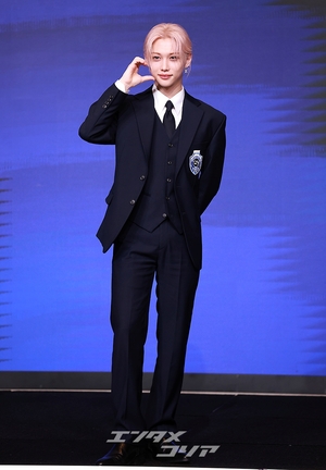 【フォト】Stray Kidsフィリックス、セクシーな猫耳