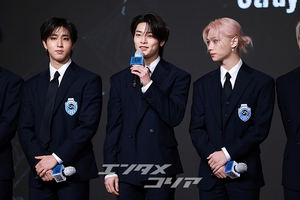 【フォト】Stray Kids、4thアルバム「KARMA」リリース