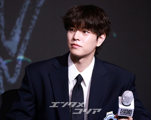 【フォト】Stray Kids、4thアルバム「KARMA」リリース