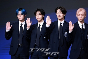 【フォト】Stray Kids、4thアルバム「KARMA」リリース