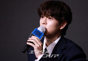 【フォト】Stray Kids、4thアルバム「KARMA」リリース