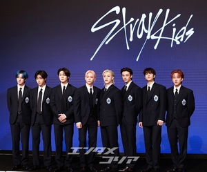 【フォト】Stray Kids、4thアルバム「KARMA」リリース