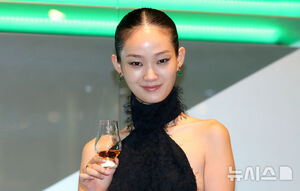 【フォト】オースティン・カン＆シン・ヒョンジ＆チェ・ジョンソク「ウイスキーを1杯いかが」