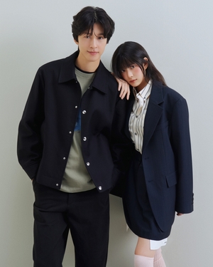 【フォト】キム・ミンジュ、ホン・ギョンの肩に寄り掛かって和やかな2ショット…相性抜群