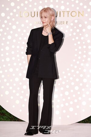 【フォト】Stray Kidsフィリックス、童話の中の王子さまのよう