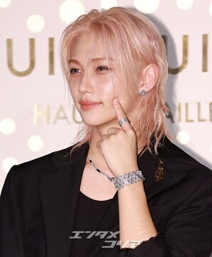 【フォト】Stray Kidsフィリックス、童話の中の王子さまのよう