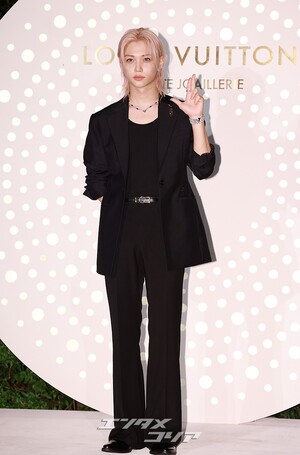 【フォト】Stray Kidsフィリックス、童話の中の王子さまのよう