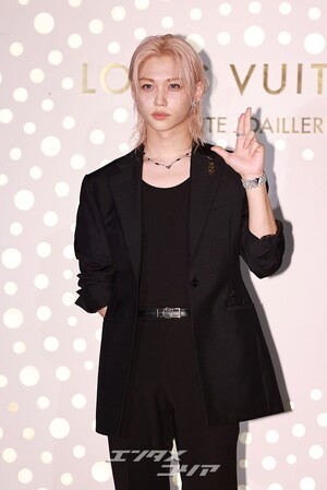 【フォト】Stray Kidsフィリックス、童話の中の王子さまのよう