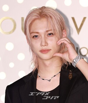 【フォト】Stray Kidsフィリックス、童話の中の王子さまのよう