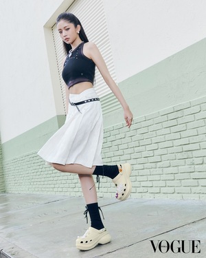 【フォト】IVEレイ、はつらつとしたエネルギーでシック＆ラブリーな魅力