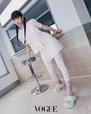 【フォト】IVEレイ、はつらつとしたエネルギーでシック＆ラブリーな魅力