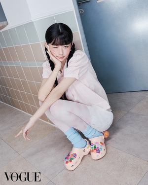 【フォト】IVEレイ、はつらつとしたエネルギーでシック＆ラブリーな魅力