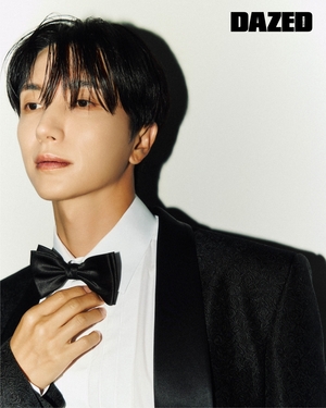 【フォト】SUPER JUNIORイトゥク「腹筋チラ見せ」グラビア