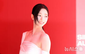 【フォト】MUSINSA BEAUTY FESTAフォトイベントに出席したaespaカリナ