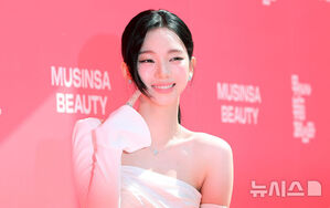 【フォト】MUSINSA BEAUTY FESTAフォトイベントに出席したaespaカリナ