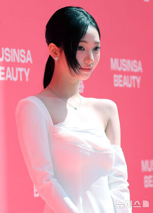 【フォト】MUSINSA BEAUTY FESTAフォトイベントに出席したaespaカリナ
