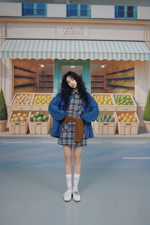 【フォト】ソン・ナウン、真似したい秋コーデを提案…平凡な日常も特別に