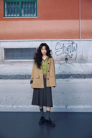 【フォト】ソン・ナウン、真似したい秋コーデを提案…平凡な日常も特別に