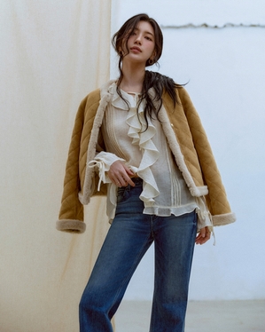 【フォト】スジ　あふれる感性とシックなムード…「GUESS」秋物グラビア公開