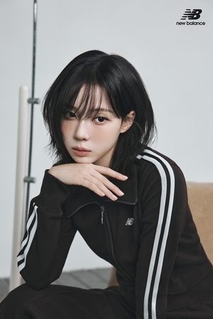 【フォト】aespaウィンター、「NEW BALANCE」とともにスタイリッシュなライフスタイル提案
