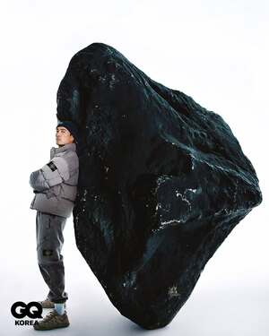 【フォト】ダニエル・ヘニーの冒険的瞬間…堂々としたポーズ＆眼差し