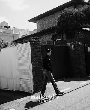 【フォト】パク・ソンフン、白黒写真で淡白＆強烈な雰囲気