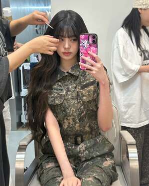 【フォト】IVEウォニョン　戦闘服も完璧に着こなす美ビジュアル