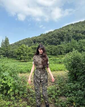 【フォト】IVEウォニョン　戦闘服も完璧に着こなす美ビジュアル