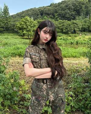 【フォト】IVEウォニョン　戦闘服も完璧に着こなす美ビジュアル