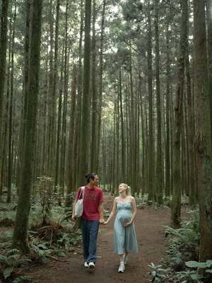 【フォト】キスをするBeenzino＆ミチョヴァ、愛情あふれるマタニティフォト公開