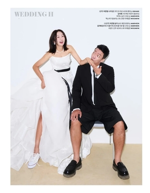 【フォト】パク・ジュニョン＆キム・ジへ、結婚20周年リマインド・グラビアで愉快＆ラブラブ