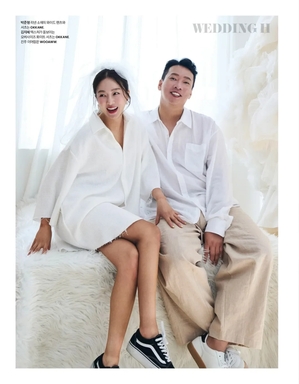 【フォト】パク・ジュニョン＆キム・ジへ、結婚20周年リマインド・グラビアで愉快＆ラブラブ