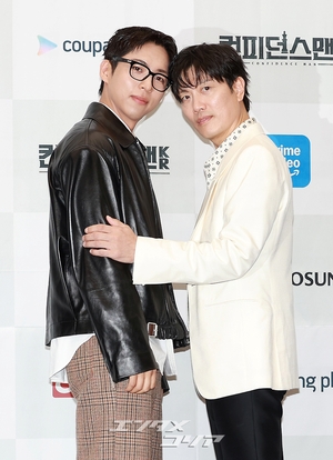 【フォト】チュ・ジョンヒョク＆パク・ヒスン、男の友情際立つポーズ